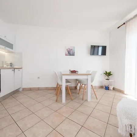 In With Sea View, Terrace, Air Conditioning, Wifi 4551-1 And 4551-2 Apartment Supetarska Draga