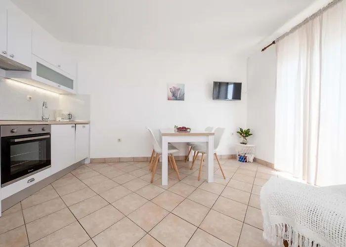 In With Sea View, Terrace, Air Conditioning, Wifi 4551-1 And 4551-2 Apartamento Supetarska Draga