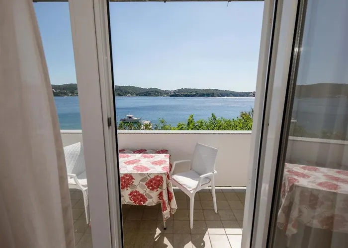 In With Sea View, Terrace, Air Conditioning, Wifi 4551-1 And 4551-2 * Supetarska Draga