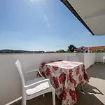 In With Sea View, Terrace, Air Conditioning, Wifi 4551-1 And 4551-2 Apartman *