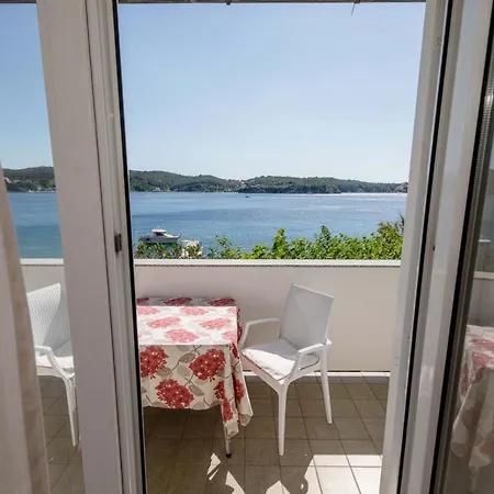 In With Sea View, Terrace, Air Conditioning, Wifi 4551-1 And 4551-2 * Supetarska Draga