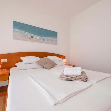 Apartment In With Sea View, Terrace, Air Conditioning, Wifi 4551-1 And 4551-2 Supetarska Draga