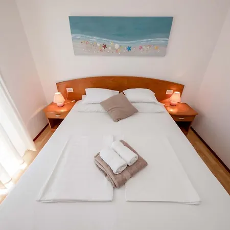 In With Sea View, Terrace, Air Conditioning, Wifi 4551-1 And 4551-2 Supetarska Draga